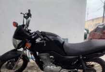Policia apreende motocicleta com sinais de adulteração em Itatim, na Chapada Diamantina Policia apreende motocicleta com sinais de adulteração em Itatim, na Chapada Diamantina