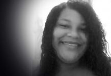 Jovem de 22 anos morre após cair de ambulância enquanto era transportada Jovem de 22 anos morre após cair de ambulância enquanto era transportada