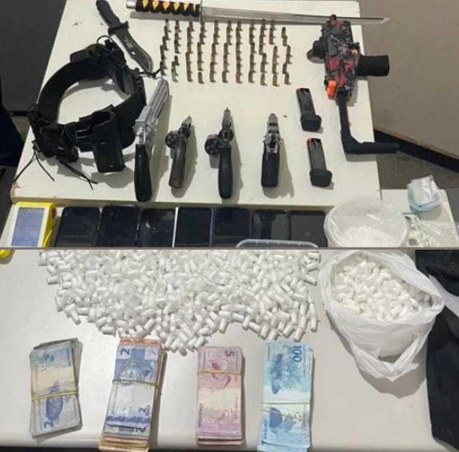 Policia apreende armas, drogas e dinheiro durante operação em Ipirá