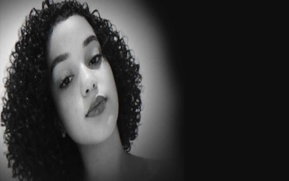 Adolescente morre após pular de carro em movimento