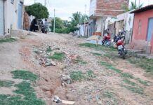 Moradores do Jardim das Palmeiras cobram Prefeitura por abandono da Rua 10 em Itaberaba Moradores do Jardim das Palmeiras cobram Prefeitura por abandono da Rua 10 em Itaberaba