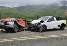 Quatro pessoas da mesma família morrem em colisão frontal na BR-259; criança sobreviveu Quatro pessoas da mesma família morrem em colisão frontal na BR-259; criança sobreviveu