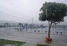 Chuva provoca pontos de alagamento em Lajedinho Chuva provoca pontos de alagamento em Lajedinho