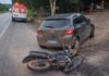 Colisão entre moto e carro deixa uma pessoa ferida na BR-242 Colisão entre moto e carro deixa uma pessoa ferida na BR-242