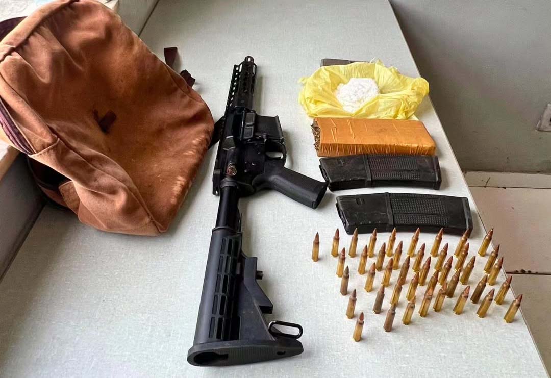Polícia apreende fuzil, munições e drogas e desmonta acampamento do tráfico em Milagres
