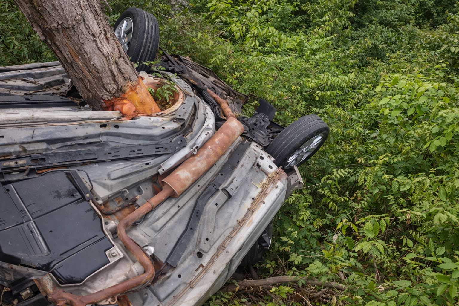 Tragédia na BA-099: quatro pessoas morrem e uma fica ferida em grave acidente