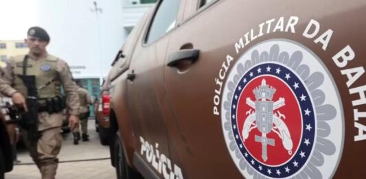 Homem fica ferido após ser esfaqueado em bar; ex-companheira é suspeita Homem fica ferido após ser esfaqueado em bar