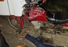 Grave acidente deixa motociclista ferido Grave acidente deixa motociclista ferido em Alagoinhas