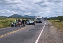 Acidente com dois veículos foi registrado na saída de Iaçu para João Amaro Acidente com dois veículos foi registrado na saída de Iaçu para João Amaro