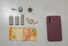 Polícia apreende drogas durante ação da CIPE Chapada em Ruy Barbosa Polícia apreende drogas durante ação da CIPE Chapada em Ruy Barbosa
