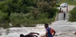 Barragem do distrito de Jaguara vira atração após chuvas e moradores se arriscam em mergulhando Barragem do distrito de Jaguara vira atração após chuvas e moradores se arriscam em mergulhando