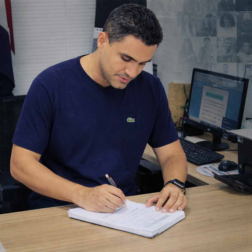 Entre os nomes testados, segundo comentários que correm em rodas políticas e grupos de WhatsApp, aparece o do ex-prefeito Ricardo Mascarenhas