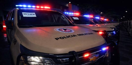 Adolescente de 17 anos é baleada no rosto; amigo da vítima é o principal suspeito Adolescente de 17 anos é baleada no rosto; amigo da vítima é o principal suspeito