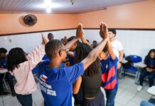 Atividades de arte e educação promovidas pelo Governo do Estado valorizam a cultura na paz nas escolas Atividades de arte e educação promovidas pelo Governo do Estado valorizam a cultura na paz nas escolas