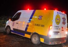 Acidente entre carro e moto deixa jovem gravemente ferido em Ipirá Acidente entre carro e moto deixa jovem gravemente ferido em Ipirá