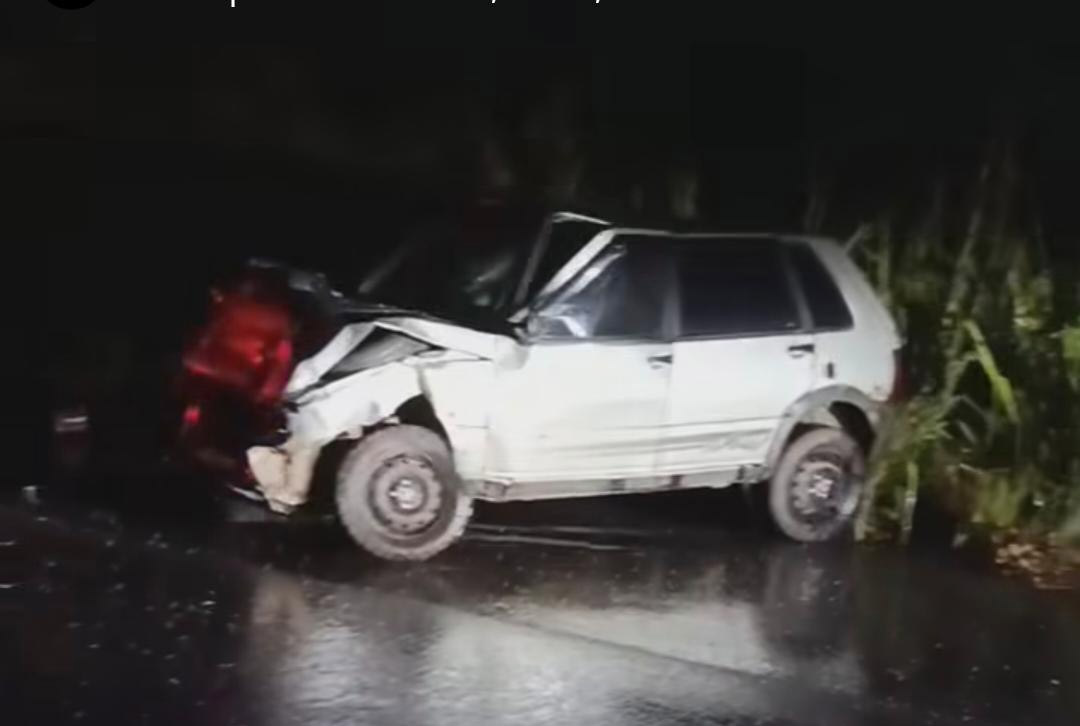 Grave acidente na BR-242 deixa um morto e cinco feridos