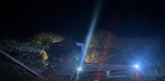 Uma pessoa morreu e outras duas ficaram feridas em acidente com caminhão com placa de Itaberaba na BA-144 Uma pessoa morreu e outras duas ficaram feridas em acidente com caminhão com placa de Itaberaba na BA-144