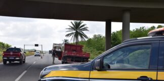 Interdição total da BR-324 em São Sebastião do Passé para remoção de veículo sinistrado PRF apreende mais de 100 comprimidos de anfetaminas na BR-242, em Itaberaba