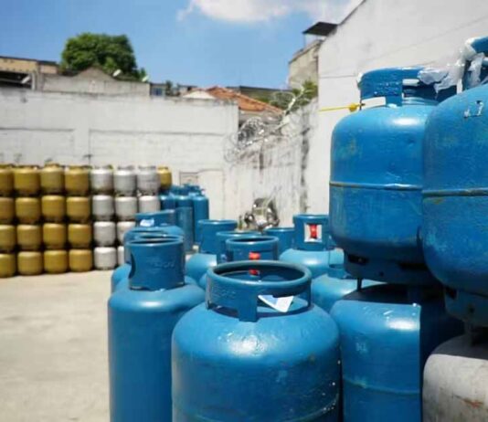 Preço do gás sobe mais de 15%; botijão pode ficar até R$ 10 mais caro Preço do gás sobe mais de 15%; botijão pode ficar até R$ 10 mais caro