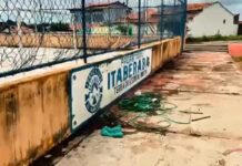 Situação de abandono da quadra do Bairro Primavera causa indignação na população de Itaberaba