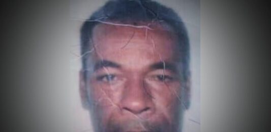 Corpo carbonizado é encontrado ao lado de motocicleta em Ipirá Corpo carbonizado é encontrado ao lado de motocicleta em Ipirá