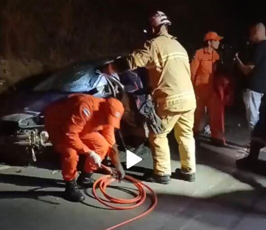 Grave acidente na BA-046 entre Itaberaba e Iaçu deixa vítima fatal e feridos Grave acidente na BA-046 entre Itaberaba e Iaçu deixa vítima fatal e feridos