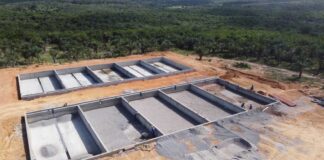 Obras de esgotamento sanitário em Ruy Barbosa já estão com 50% de avanço Obras de esgotamento sanitário em Ruy Barbosa já estão com 50% de avanço