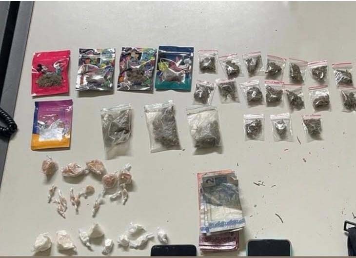 Policia apreende drogas em Itaberaba