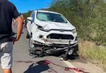Homem se envolve em acidente de moto horas após irmão ficar gravemente ferido com colisão na mesma estrada Homem se envolve em acidente de moto horas após irmão ficar gravemente ferido com colisão na mesma estrada