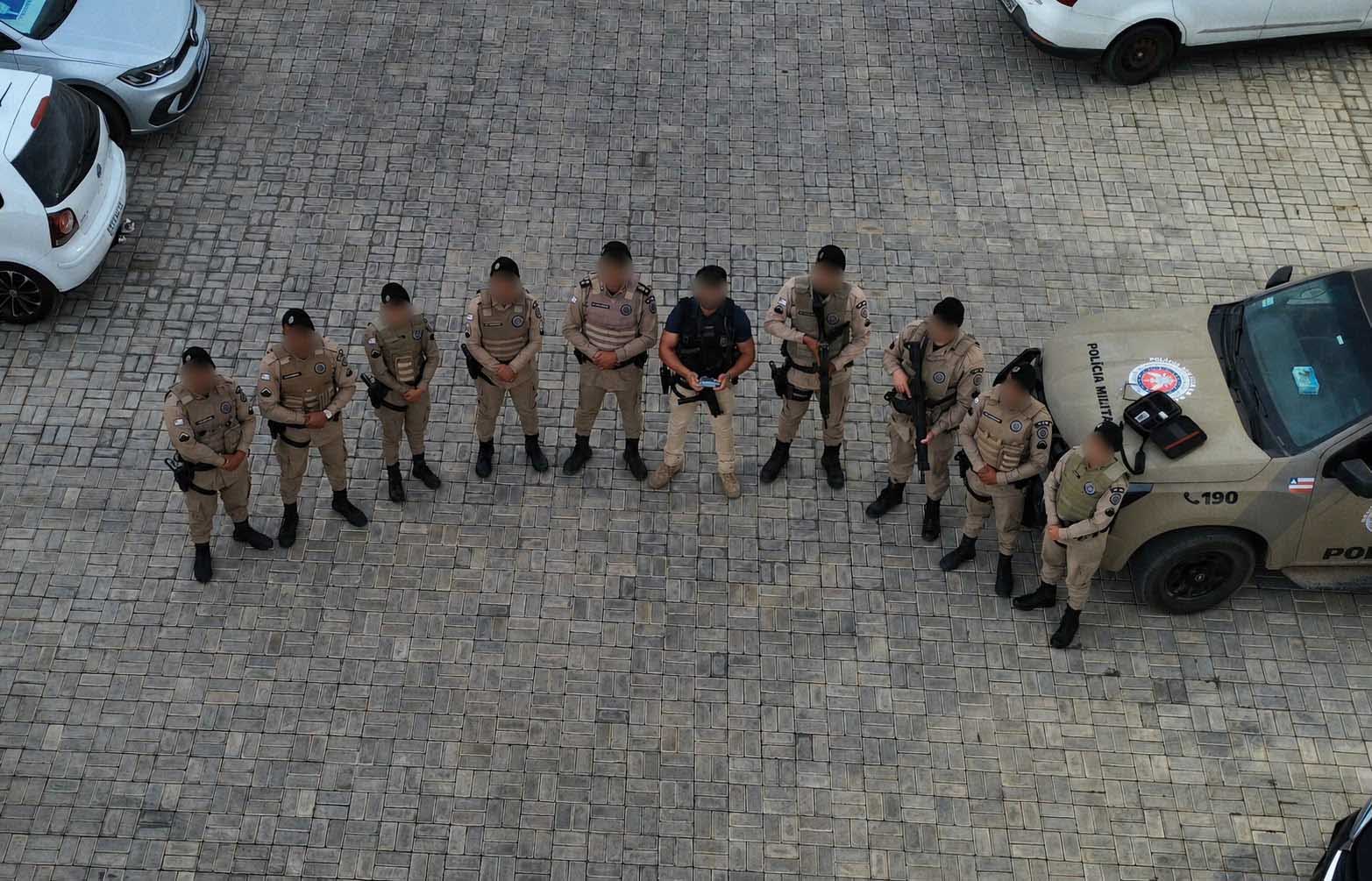 Polícia Civil e Polícia Militar apreendem grande quantidade de drogas, armas e dinheiro durante operação em Iaçu