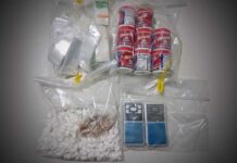 Polícia apreende cocaína, crack e balanças de precisão em ponto de tráfico durante operação em Itaberaba Polícia apreende cocaína, crack e balanças de precisão em ponto de tráfico durante operação em Itaberaba