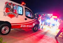 Motociclista fica ferida após bater moto em jegue Motociclista fica ferida após bater moto em jegue