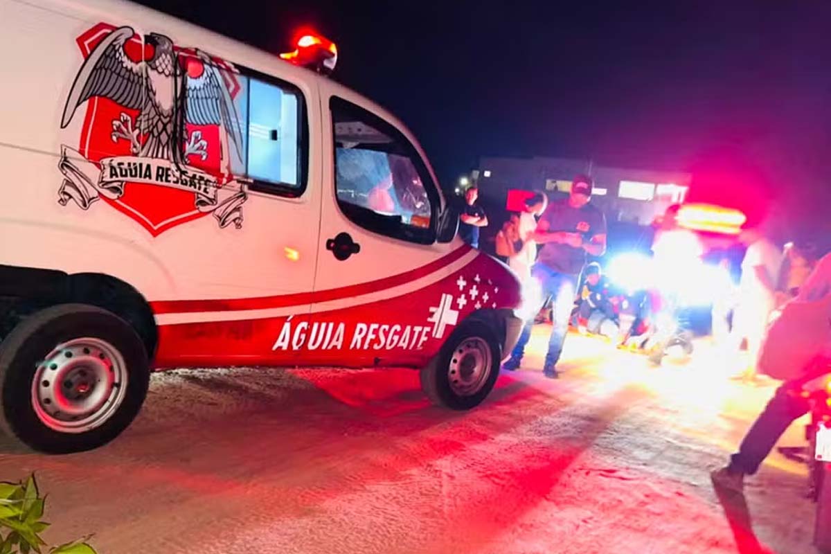 Motociclista fica ferida após bater moto em jegue