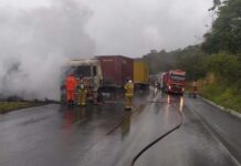 Dois acidentes são registrados na BR-242 na manhã desta quarta-feira na Chapada Diamantina Dois acidentes são registrados na BR-242 na manhã desta quarta-feira na Chapada Diamantina