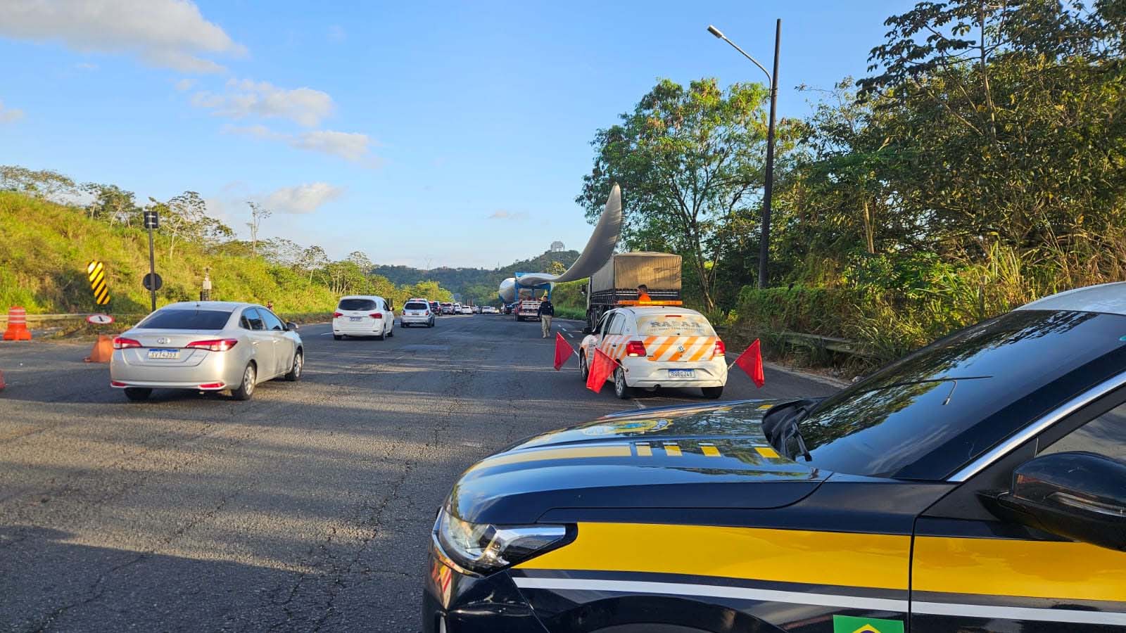 PRF informa sobre operação de escolta de pás eólicas entre Salvador e Jacobina
