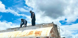Dois homens são presos e posto é interditado por venda irregular de combustíveis Posto é interditado por venda irregular de combustíveis na Bahia — Foto: Polícia Civil da Bahia