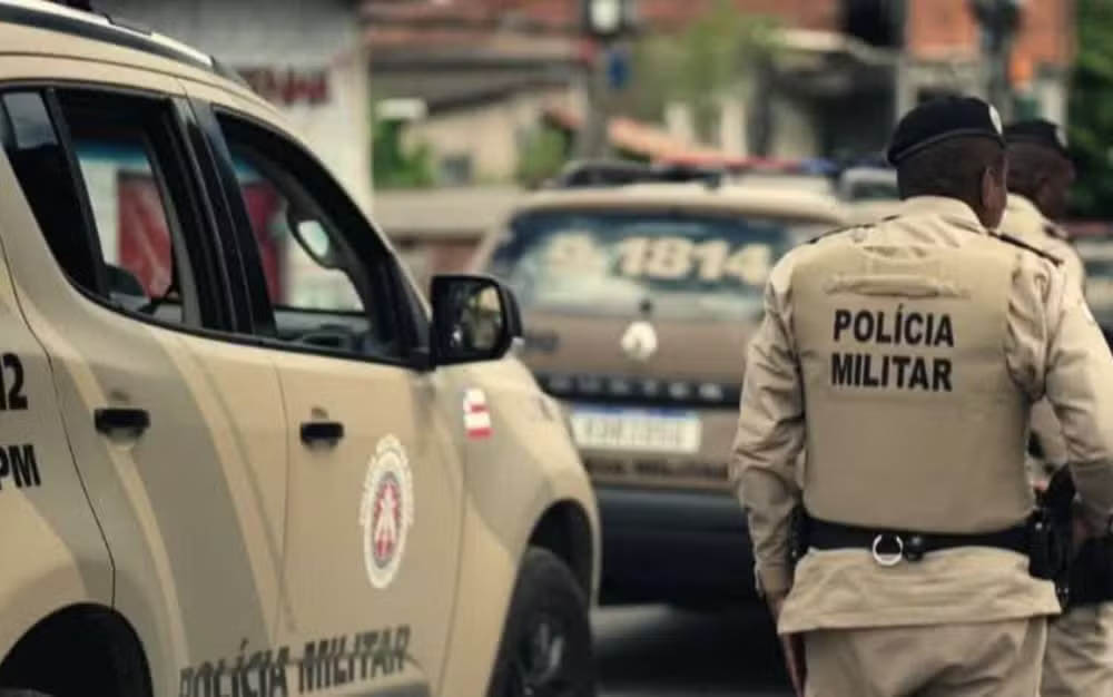 Homem é preso suspeito de tentar matar companheira a facadas