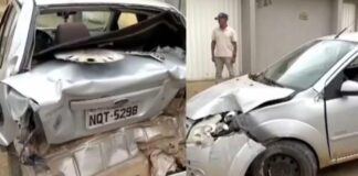 Acidente com van e carro deixa 23 feridos e danifica casa Acidente com van e carro deixa 23 feridos e danifica casa