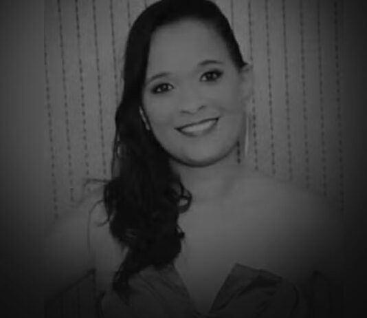 Estudante morre após batida entre moto e carro Estudante morre após batida entre moto e carro na BR-116, na Bahia