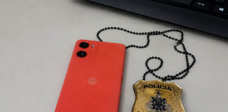 Polícia Civil recupera celular roubado de adolescente um dia após o crime em Itaberaba Polícia Civil recupera celular roubado de adolescente um dia após o crime em Itaberaba