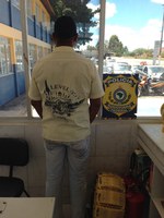 PRF flagra caminhoneiro dirigindo embriagado na BR-242