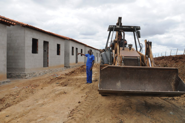 Bairros do Açude Novo e Irmã Dulce, em Itaberaba, ganharão 120 novas unidades habitacionais, além de uma série de obras