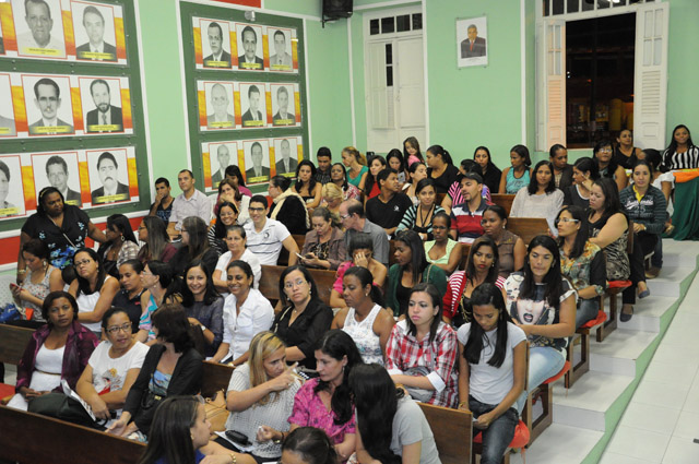 Conferência de Assistência Social reuniu 250 pessoas no plenário da Câmara Municipal de Itaberaba