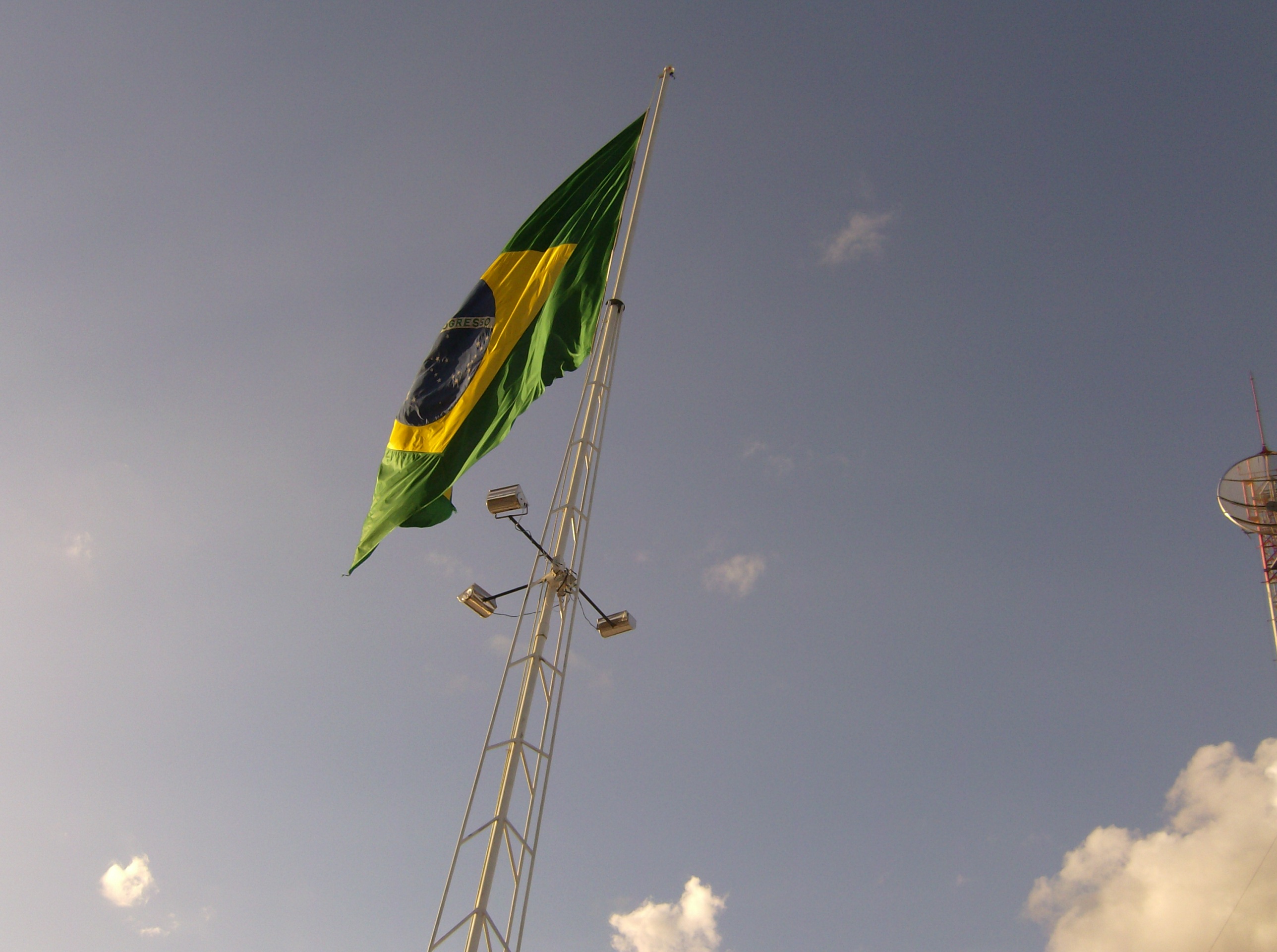 Horário de verão altera horários de banco e serviço de entrega também em Itaberaba