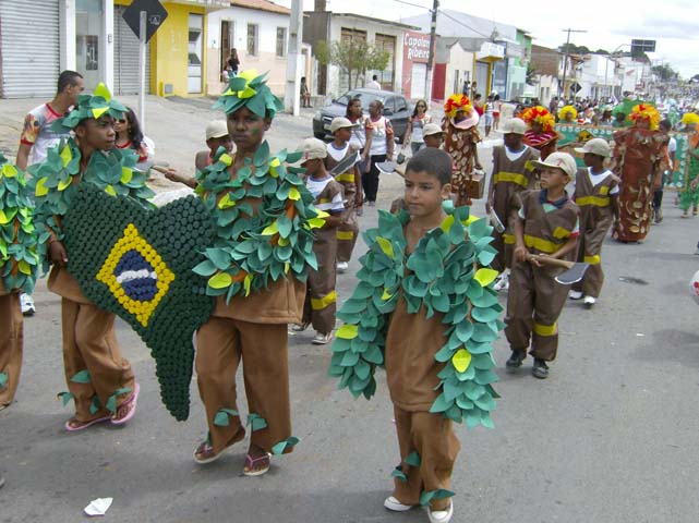 Desfile Cívico de 7 de Setembro foi um sucesso em Itaberaba