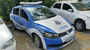 Viatura da Policia Civil capota na BA-052 próximo a Itaberaba