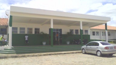 Gerente de fabrica de calçados é baleado e recebe atendimento em Itaberaba