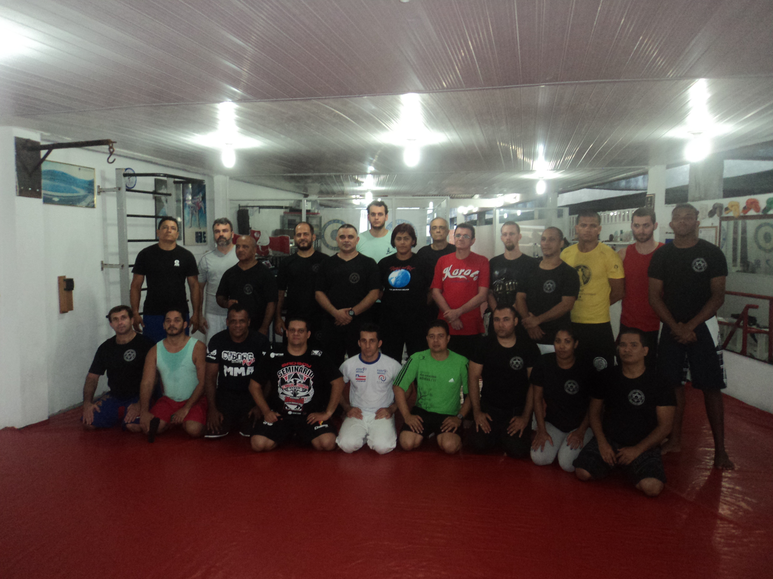 Curso de defesa pessoal Israelense