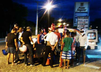 Colisão entre duas motos deixa pelo menos um ferido em Itaberaba