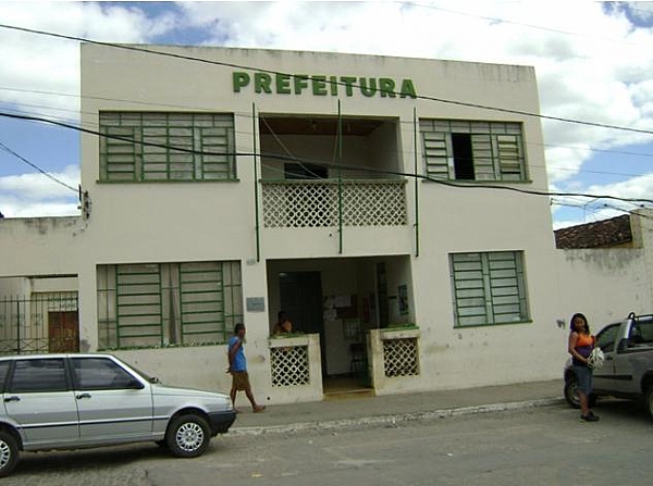 Prefeitura de Boa Vista do Tupim abre inscrições para 95 vagas em concurso publico